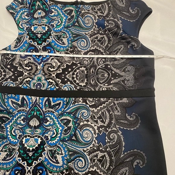 Chicos Dress Size 1.5 Omber Paisley Carbon Blue Sleeveless Sheath,Soft& stretchy - Picture 6 of 10